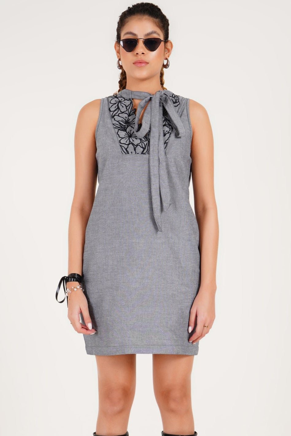 Cutwork yoke tie dress - Western Era Dresses for women