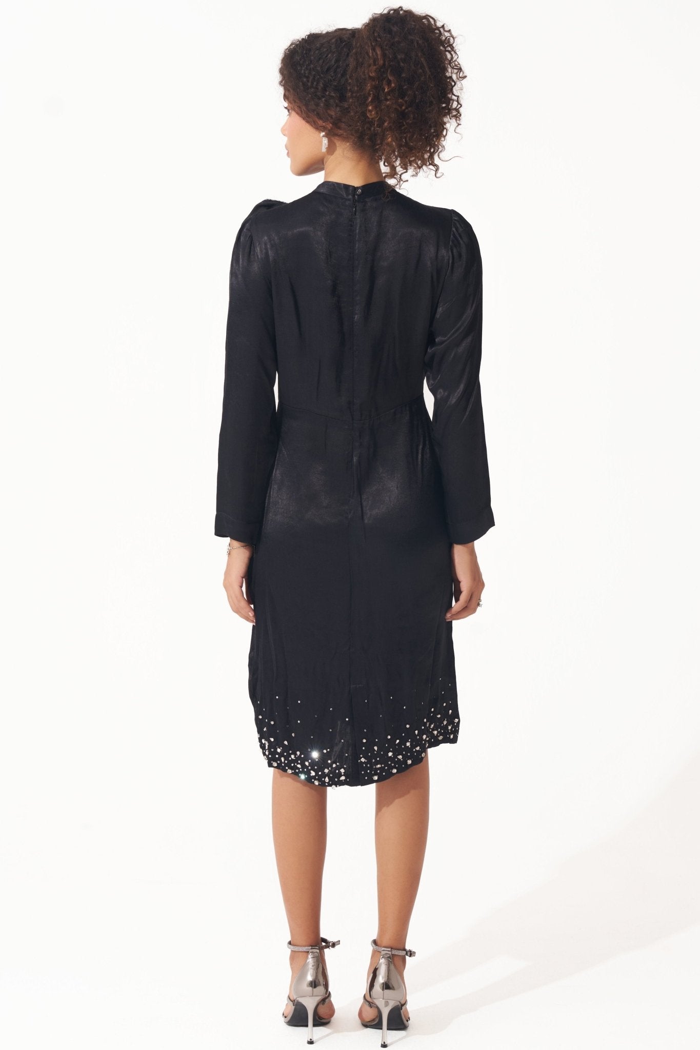 Evening Dress with 3D Flowers and Embellished Hem - Western Era Dresses for women