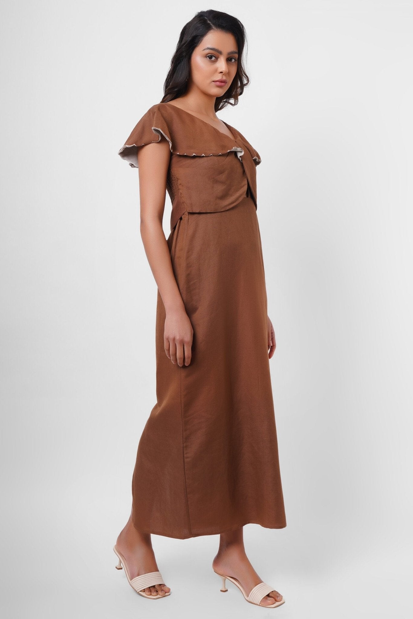 Scalloped Embroidery Brown Long Dress With Victorian Collar - Western Era Dresses for women