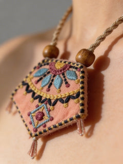 Crystal Handmade Necklace In Embroidery Design - Western Era for women