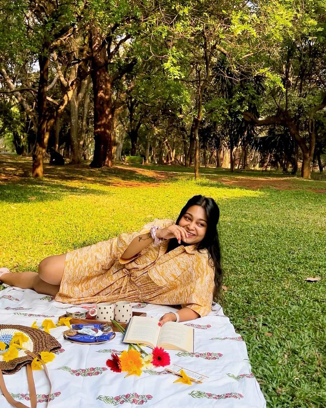 Oversized Yellow Toile Print Cotton Dress With Drawstrings - Western Era Dresses for women