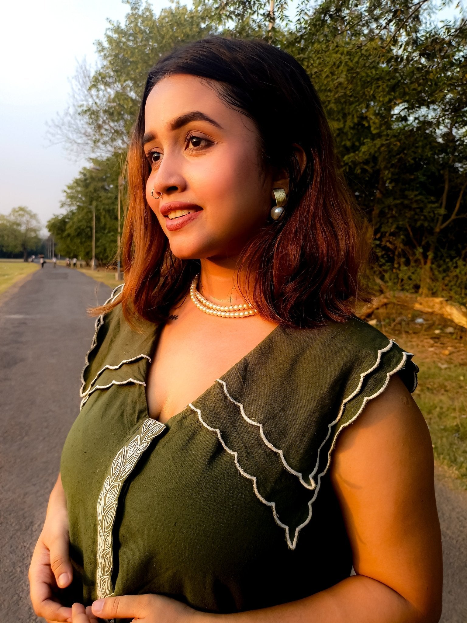 Scalloped Edge Collars Green Linen Dress with Drawstrings - Western Era Tops for women