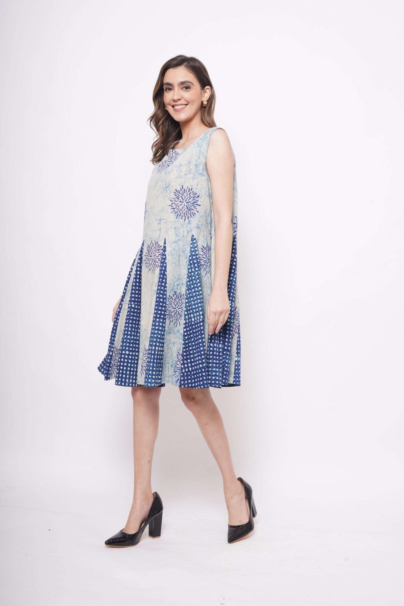 Sleeveless Blue Shibori Print Flare Dress - Western Era Dresses for women